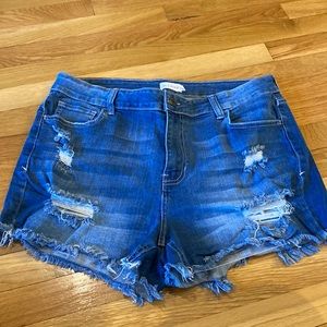 Ms. Cello size 16 distressed jean shorts 3 inch inseam like new